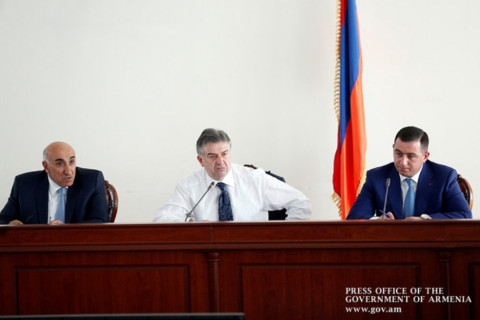 Ձեր բյուջեներն ամենավատն են. վարչապետը հանդիմանեց Գեղարքունիքի գյուղապետերին