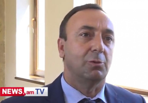 Քաղաքական բռնաճնշումներին մասին ցուցահանդեսը պետք է ապաքաղաքական լինի. Հրայր Թովմասյան