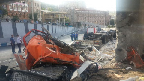 Կադրեր Հերացի փողոցի թունելի ողբերգական վթարի դեպքի վայրից