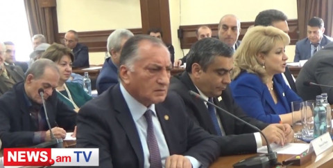 Վեր ընկի տեղդ. փոխքաղաքապետը՝ «Երկիր Ծիրանիի» անդամին