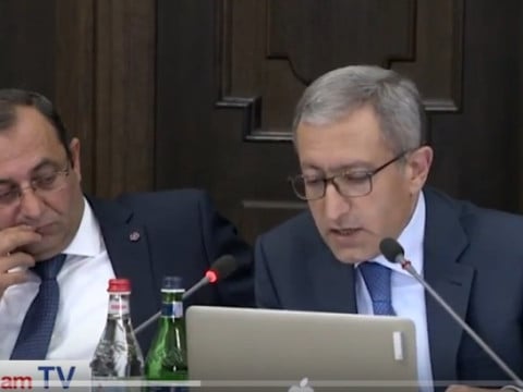 ՀԱԷԿ-ի չգործող բլոկը քանդենք, երկրորդն արդիականացնենք. էներգետիկայի նախարարության առաջարկը