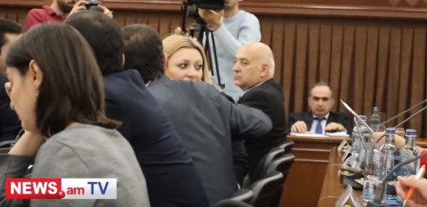 «Ելք»-ն ու «Երկիր ծիրանի»-ն հանգստացնող դեղեր առաջարկեցին իրար