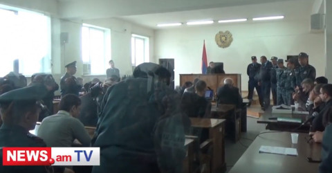 «Աղջիկ ջան, սուս մնա, երբ տղերքն են խոսում». Խանդոյանը` մեղադրողին