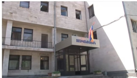 Մեքենայում սեռական հարաբերություն է ունեցել հաշմանդամ կնոջ հետ, հեռախոսն էլ դուրս նետել