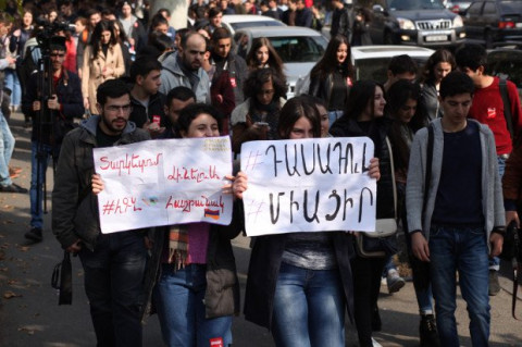 «Տարկետում լինելու է». ուսանողների երթը Երեւանում