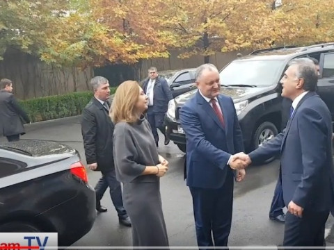 Մոլդովայի նախագահ Իգոր Դոդոնի այցը Հայաստանի շախմատի ակադեմիա