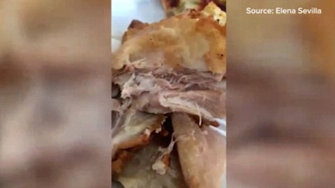 Կինը KFC-ի թեւիկների մեջ որդեր է հայտնաբերել