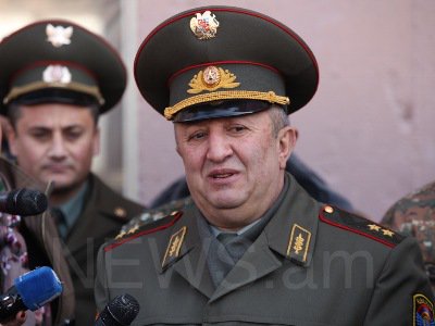 Օգնության մեկնած խումբը կրակի տակ է ընկել, զինվորը վիրավորվել է. Հակոբյանը՝ շփման գծում իրավիճակի մասին