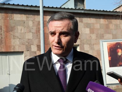 Քննադատությունները տվյալ անձի մտավոր կարողություններին եմ վերագրում. Զաքարյանը՝ Վիգեն Սարգսյանի՝ խաչքավորության մասին