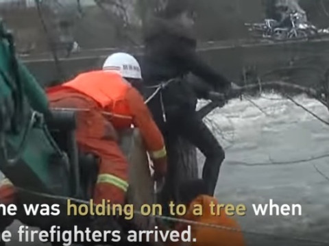 Փրկարարները  կնոջը գետից դուրս են բերել էքսկավատորով