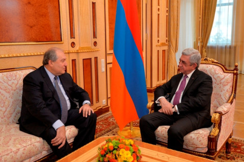 Զարմանալի կլիներ՝ եթե միանգամից այո ասեիք. Սերժ Սարգսյանը՝ Արմեն Սարգսյանին