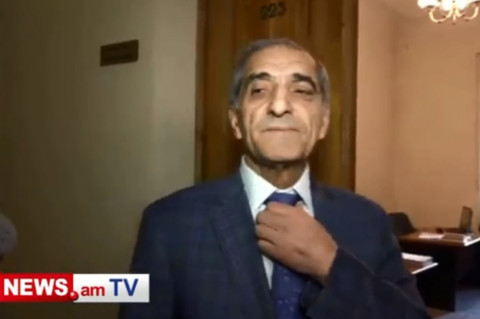 «Ամեն խաղ խաղացել ենք, մնացել էր սարի սմբուլը». Մելիք Մանուկյանը՝ ծխելու արգելքի նախագծի մասին