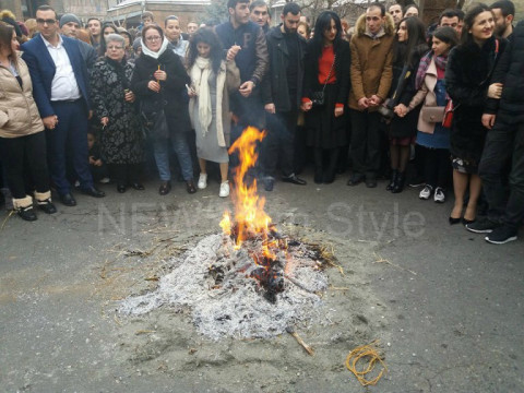 People in Yerevan celebrate Trndez