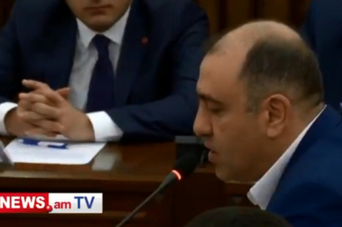 Հեռու պահեք ձեր կոյուղաջրոտ ձեռքերը մեր Սպարապետի հիշատակից. Կետիկյանը՝ Փոստանջյանին