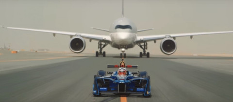 Formula E-ի բոլիդը մրցել է 2 ուղևորատար ինքնաթիռների հետ