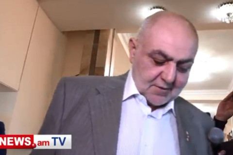 Տղա ա, իրա գործն ա անում, թող շուխուռ անի էլի. Սեյրան Սարոյանը՝ Փաշինյանի մասին