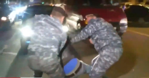 Բերման ենթարկվածներ քաղաքապետարանի հարակից տարածքից