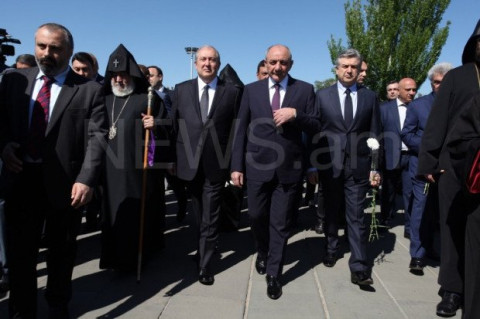 Հայաստանի եւ Արցախի բարձր ղեկավարությունն այցելել է Ծիծեռնակաբերդ