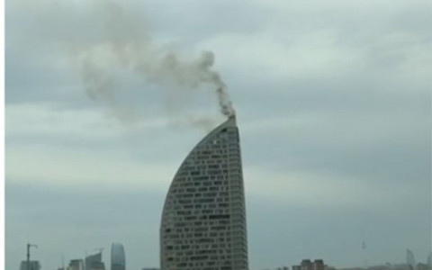 Խոշոր հրդեհ է բռնկվել Բաքվի Trump Tower-ում