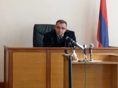 «Սասնա ծռերի» 11 անդամի խափանման միջոցը չփոխվեց. ներկաները որոշմանն արձագանքեցին «Ամոթ» վարկարկումով