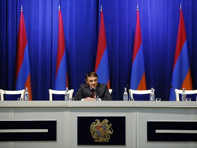 Բացառել կոռուպցիոն ցանկացած դրսեւորում. Վալերի Օսիպյանի առաջին խորհրդակցությունը