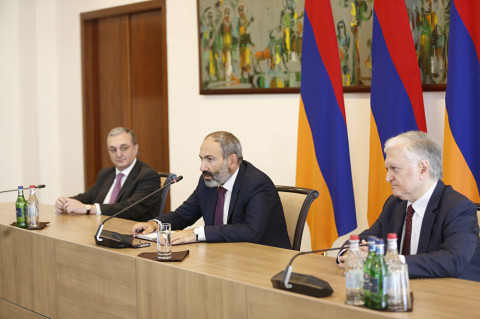Ինչու է Զոհրաբ Մնացականյանը նշանակվել ԱԳ նախարար. պարզաբանում է վարչապետը