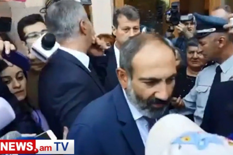 «Մեր հարցերն ի՞նչ ա լինելու». քաղաքացիները տարբեր բողոքներով դիմեցին վարչապետին