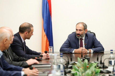 Վարչապետը ներկայացրեց ԱԽ նորանշանակ քարտուղար Արմեն Գրիգորյանին