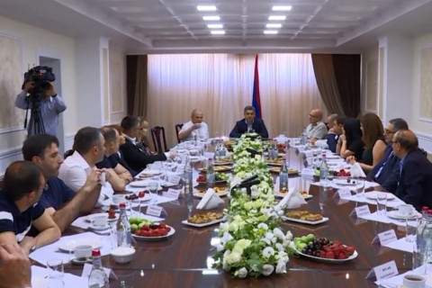 ԱԱԾ նորանշանակ պետը` իր ընտանիքի բիզնեսների մասին