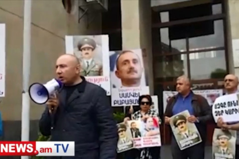 Մտավախություն կա, որ գործը չեն ընդունի վարույթ. Սամվել Բաբայանի աջակիցները նորից բողոքում են
