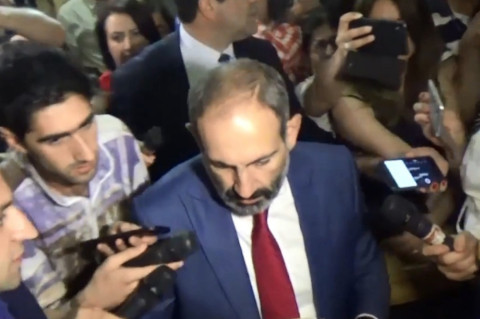 Փաշինյանն արձագանքում է ՀՀԿ-ականների քննադատություններին