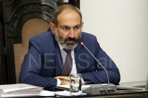 Չպետք է լինի հրավառություն եւ վերջ. Փաշինյանը բարկացավ Օսիպյանի վրա