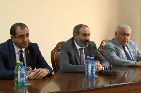 «Շատ կարևոր միսիա եք կատարում». Փաշինյանը ներկայացրեց Գրիգորի Հայրապետովին