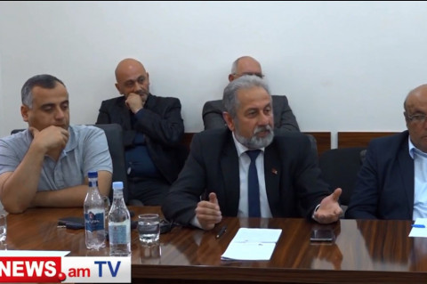 Արցախցի պատգամավորները՝ Հայկ Խանումյանի նախաձեռնած ցույցերի մասին