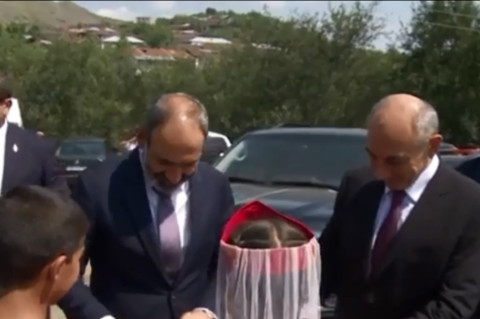 Արցախում Փաշինյանն ու Բակո Սահակյանն այցելել են Ճարտարի նորակառույց եկեղեցի