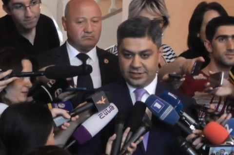 Ինֆորմացիա ենք ստանում, որ որոշ խմբեր փորձում են ինձ ու վարչապետին «վնասազերծել». Արթուր Վանեցյան
