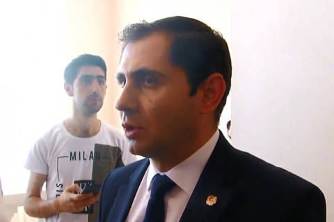 Նախարարը՝ Մասիսի քաղաքապետի լիազորությունները դադարեցնելու դատախազի պահանջի մասին