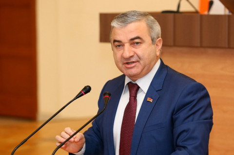 Քաղաքական կոռեկտության չափը մի անցեք. Աշոտ Ղուլյանը՝ ԱԺ-ում միջադեպի մասին