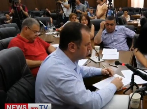 Չենք կարող նոր նմուշի անձնագիր չունենալու համար մարդկանց հանել ընտրողների ռեեստրից. Վիգեն Սարգսյան