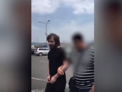 «Կոնվերս բանկի» ավազակային հարձակման գործով հետախուզվողն արտահանձնվեց Հայաստան