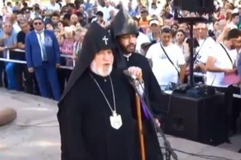 Գարեգին Բ-ի խոսքը՝ Արամ Մանուկյանի արձանի բացմանը