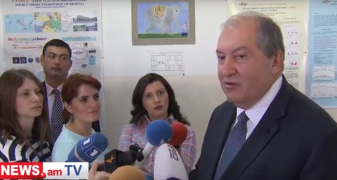 Նախագահ Սարգսյանն այցելել է «ՔԵՆԴԼ» սինքրոտրոնային հետազոտությունների ինստիտուտ