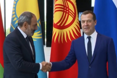 Նիկոլ Փաշինյանը մասնակցում է ԵՏՄ միջկառավարական խորհրդի նիստին