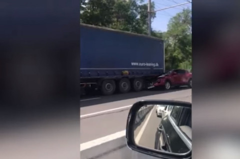 Կադրեր Բուսաբանական այգու մոտ տեղի ունեցած վթարի վայրից