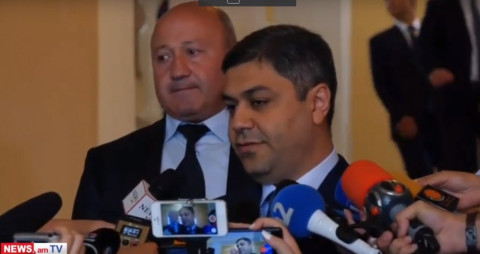 Ի՞նչ կապ ունի Հովիկ Աբրահամյանի ընտանիքի տարածքում հայտնաբերված զենքը Մարտի 1-ի հետ