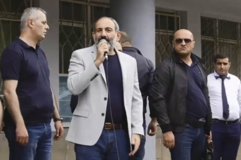 Ուզում ենք գողական լինել ու թալանի դեմն առնե՞լ, չի լինելու նման բան. Փաշինյանը՝ Բերդում