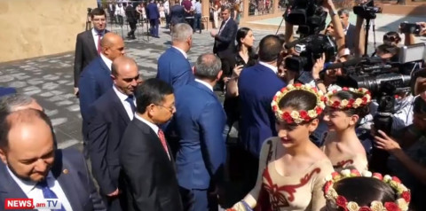 Էս ի՞նչ ա կատարվում, ինչի՞ ներս չեն թողնում. քաղաքացին բողոքեց Փաշինյանին