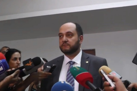 Աշխատանքային տետրերը պարտադիր չեն. Արայիկ Հարությունյան