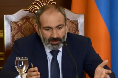 Խնդիր եմ դրել, որ որպես վարչապետ՝ պետք է միայն տեղական հագուստ կրեմ. Փաշինյան
