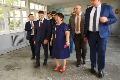 «10-րդ դասարանում մենք 6 աղջիկ, 6 տղա էինք». Օսիպյանն այցելել է իր հարազատ դպրոց